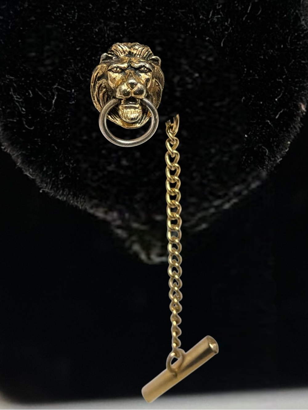 Vintage Swank Lion Head Tie Tack Gold Tone Safety Chain T-Bar Men’s Necktie Pin